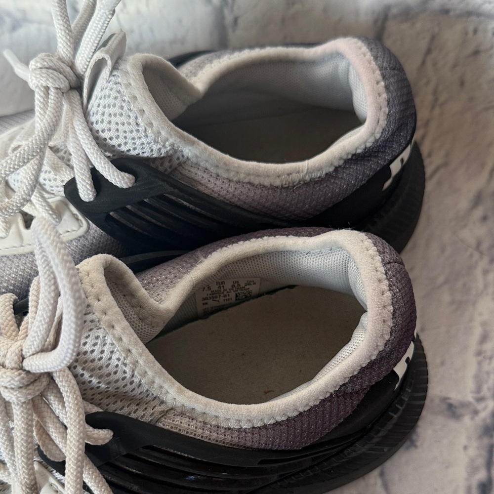 Puma Men's Gray and Black Athletic Shoes - Picture 5 of 8